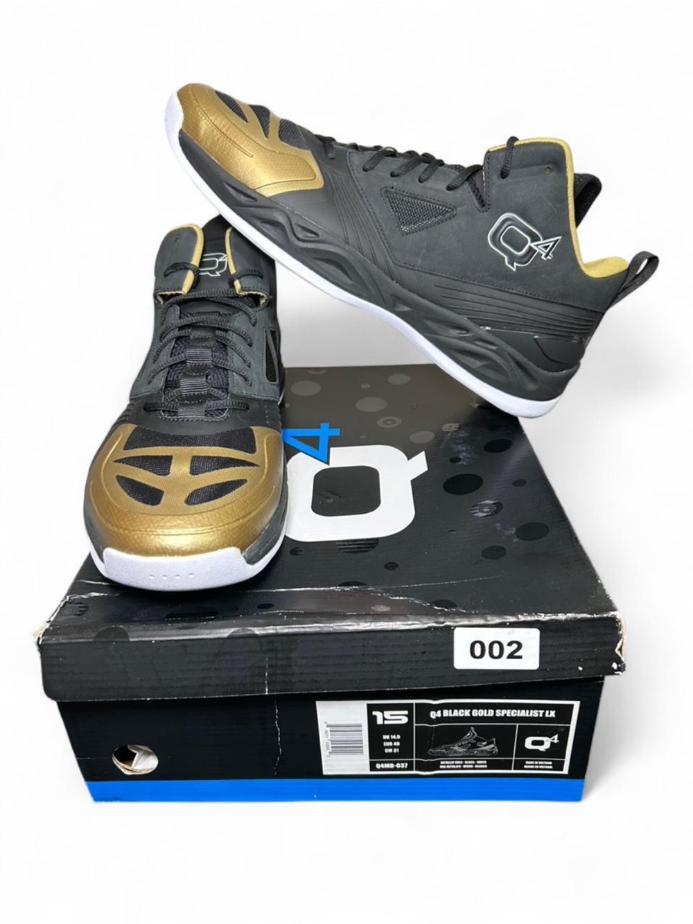 Q4 Black/Gold Specialist LX Basketball Sneakers - Brand New